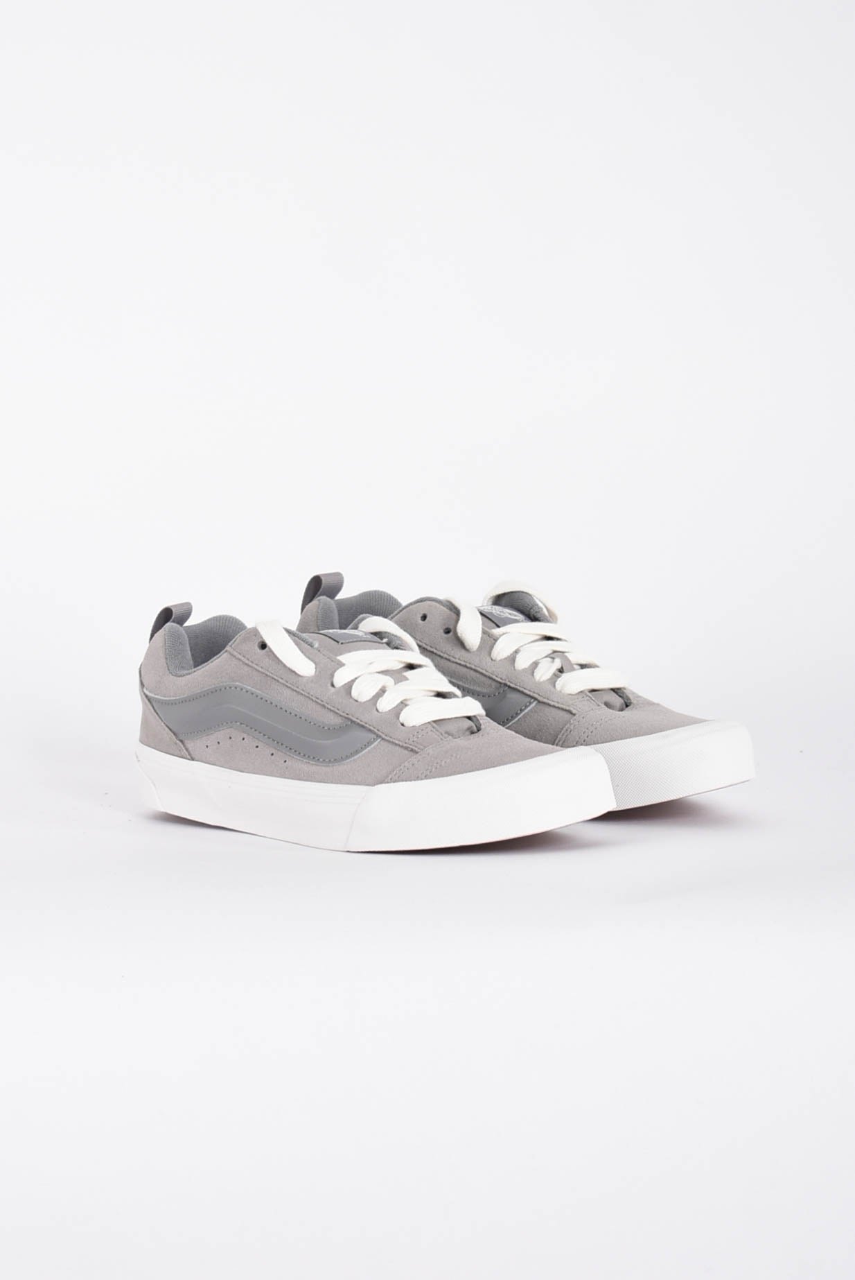 Sneakers KNU SKOOL
