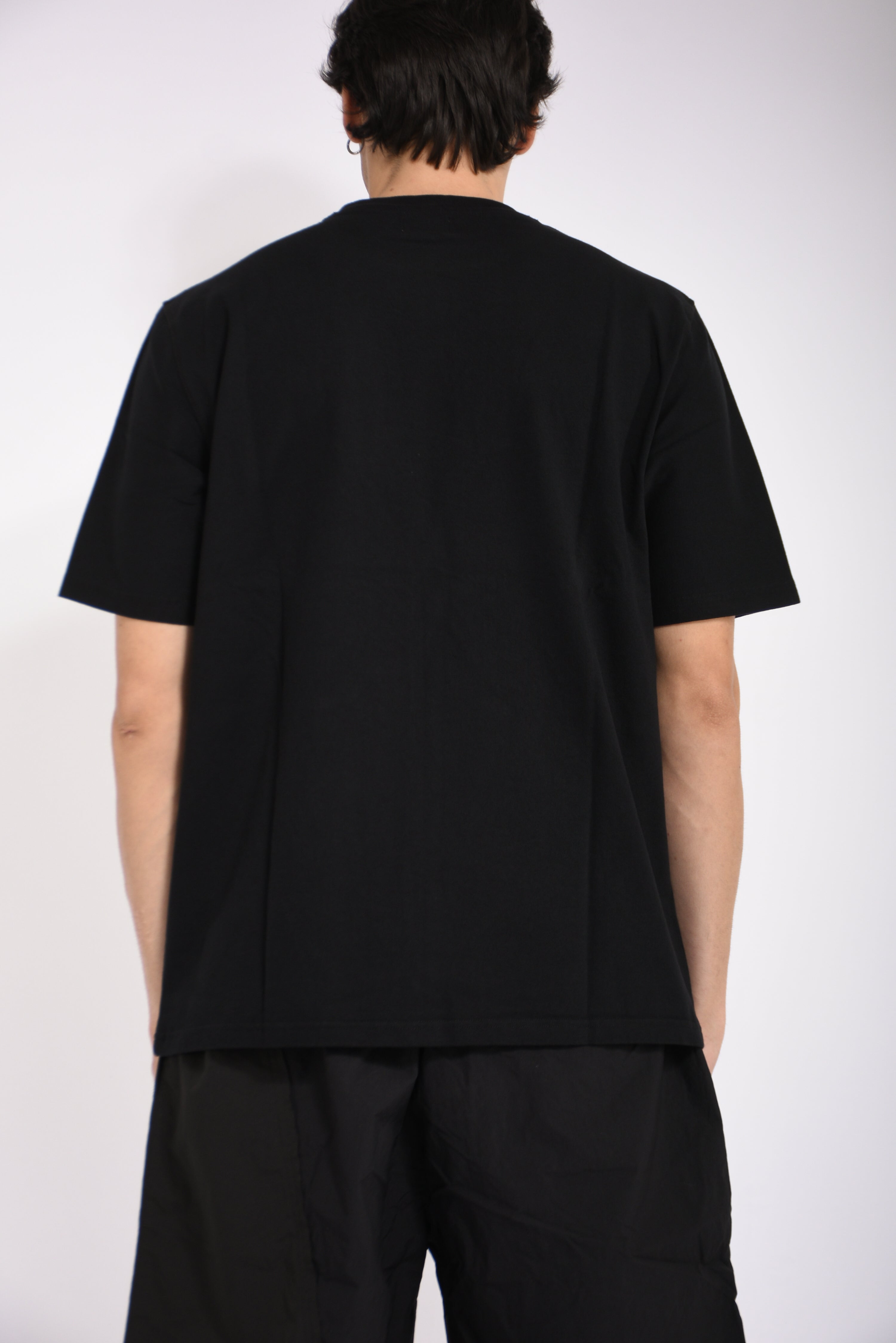t-shirt heart logo