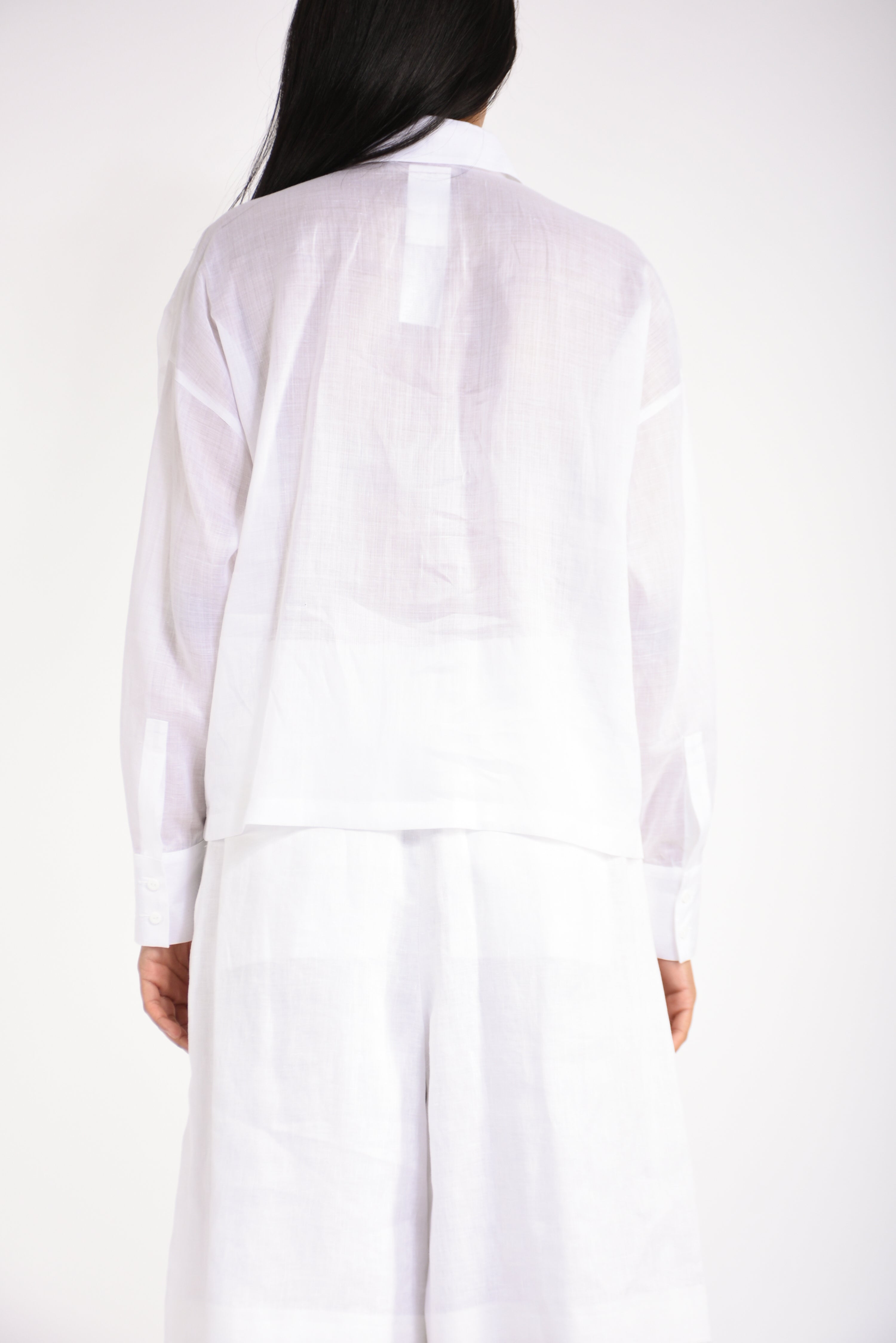 Camicia boxy in tela ramié cali