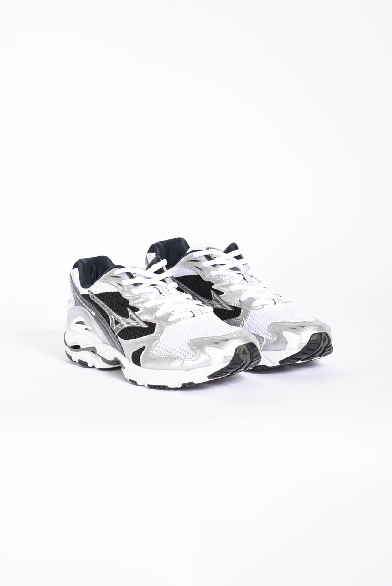 Sneakers wave rider 10
