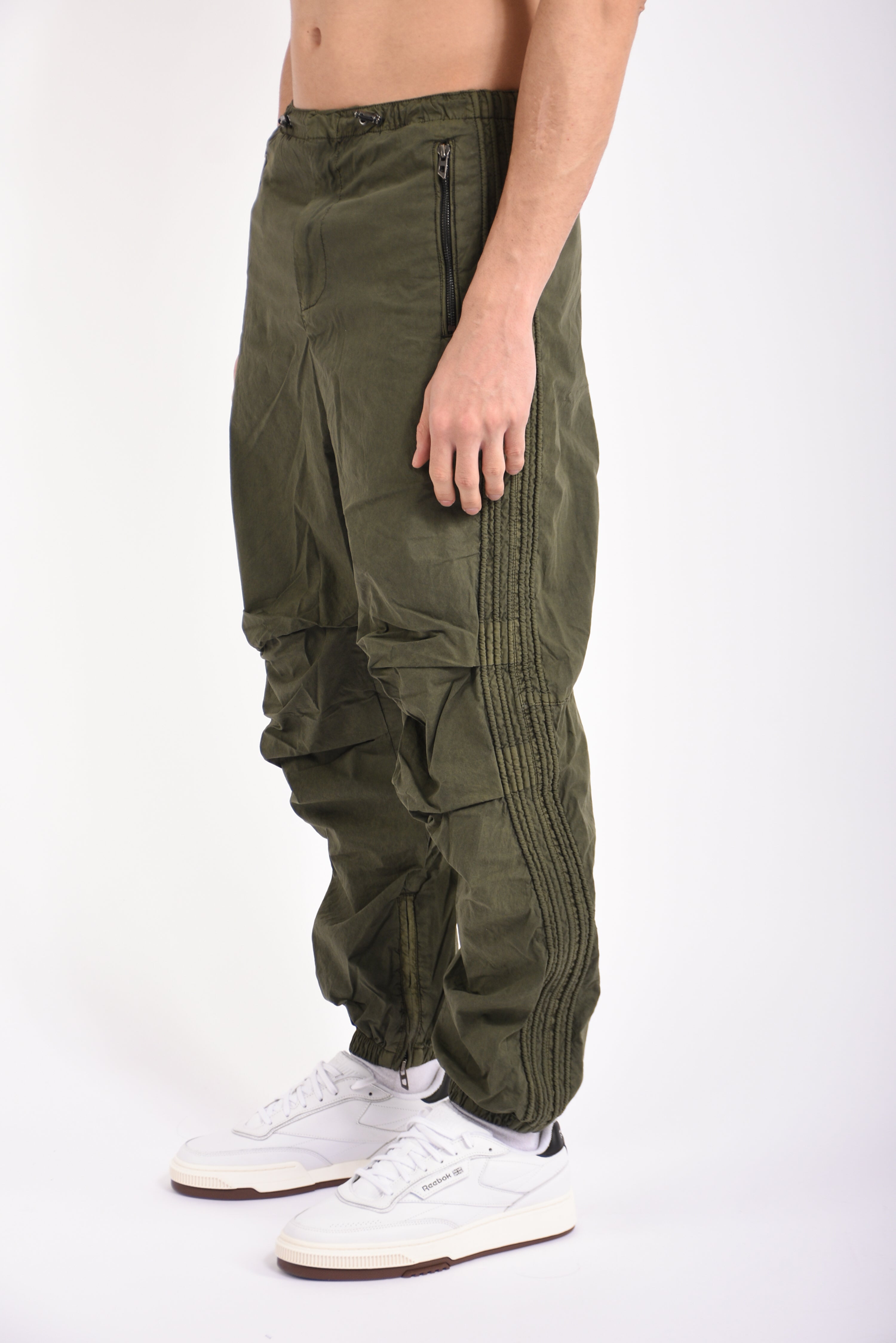 Pantaloni cargo
