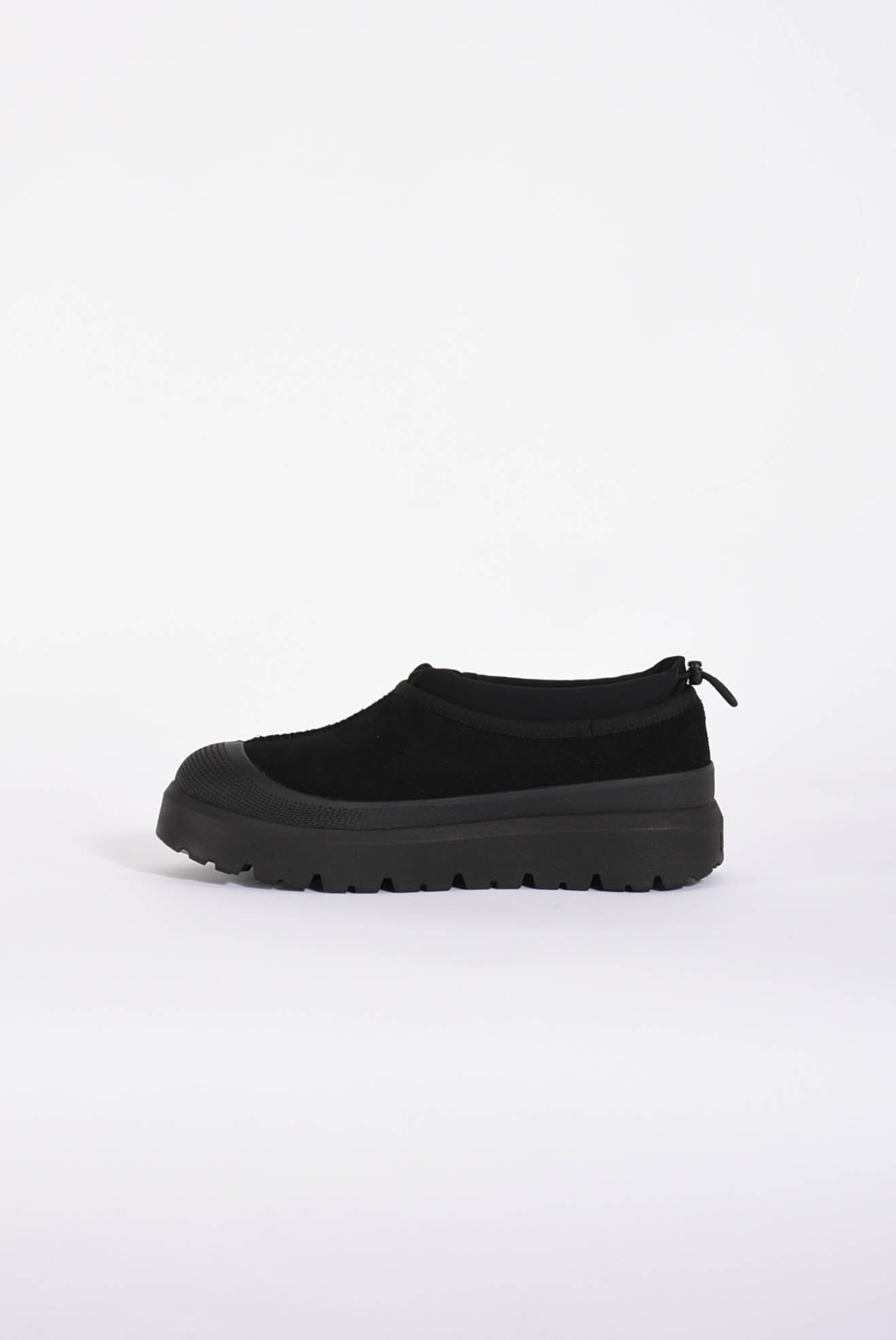 sneakers tasman weather  hybrid