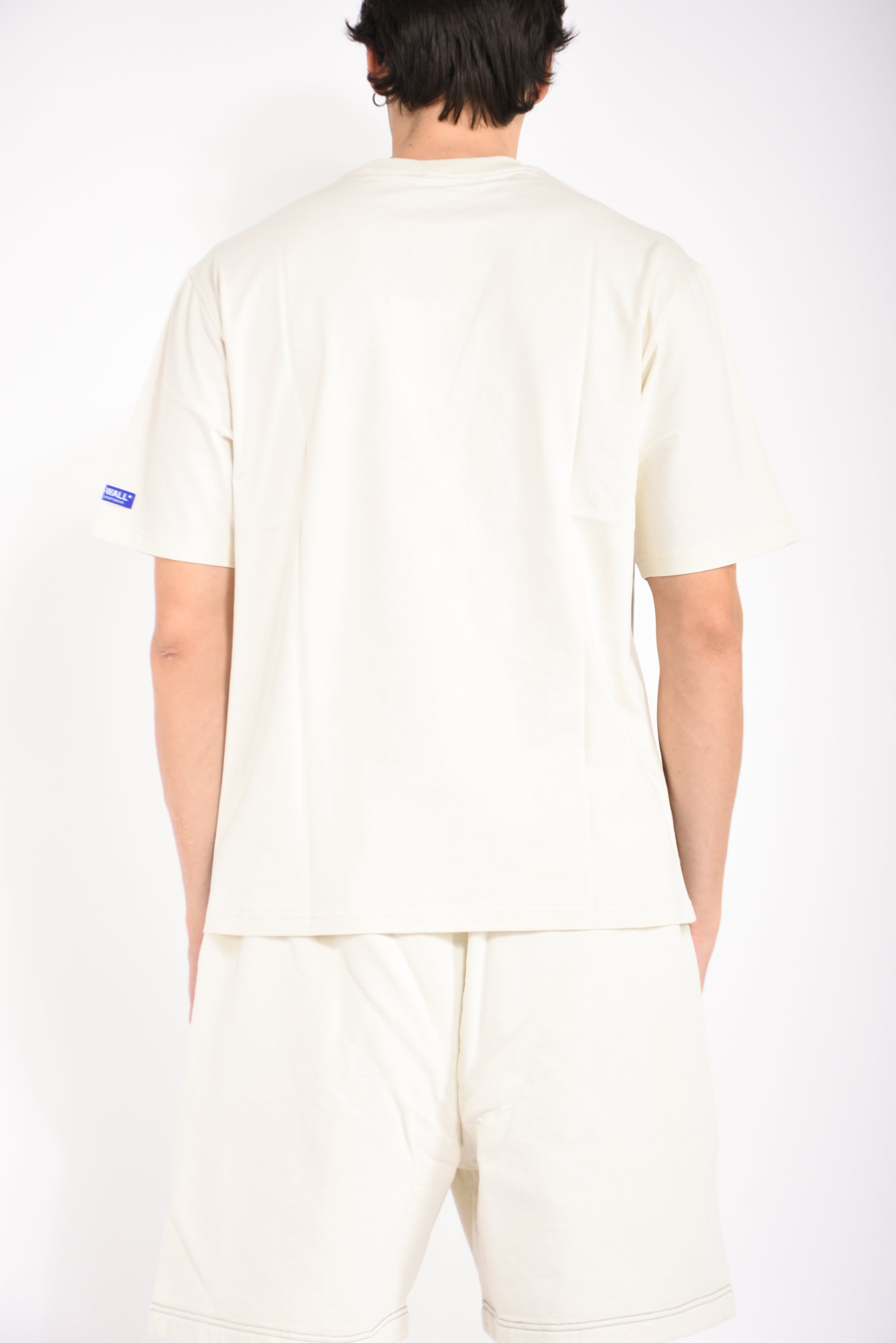 t-shirt split logo