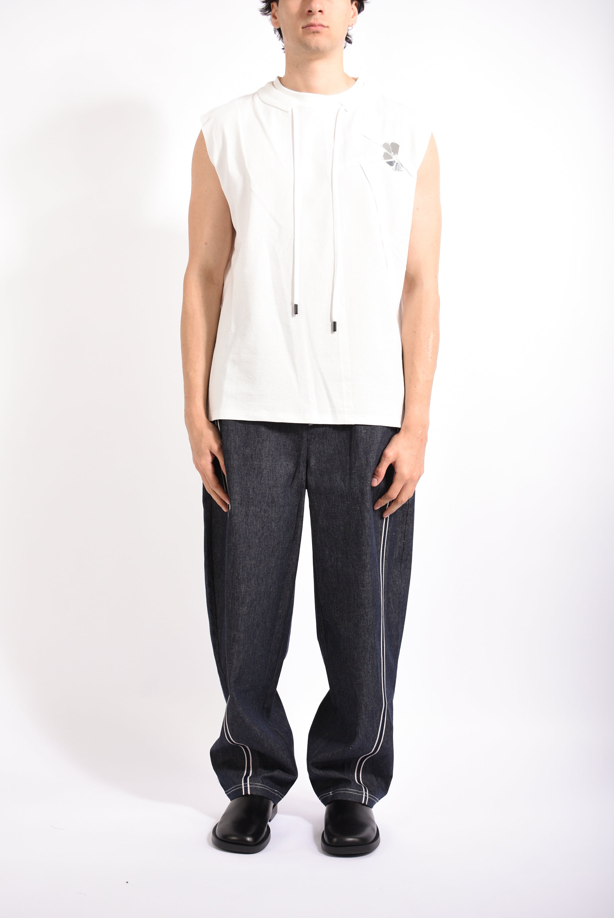 T-shirt smanicata