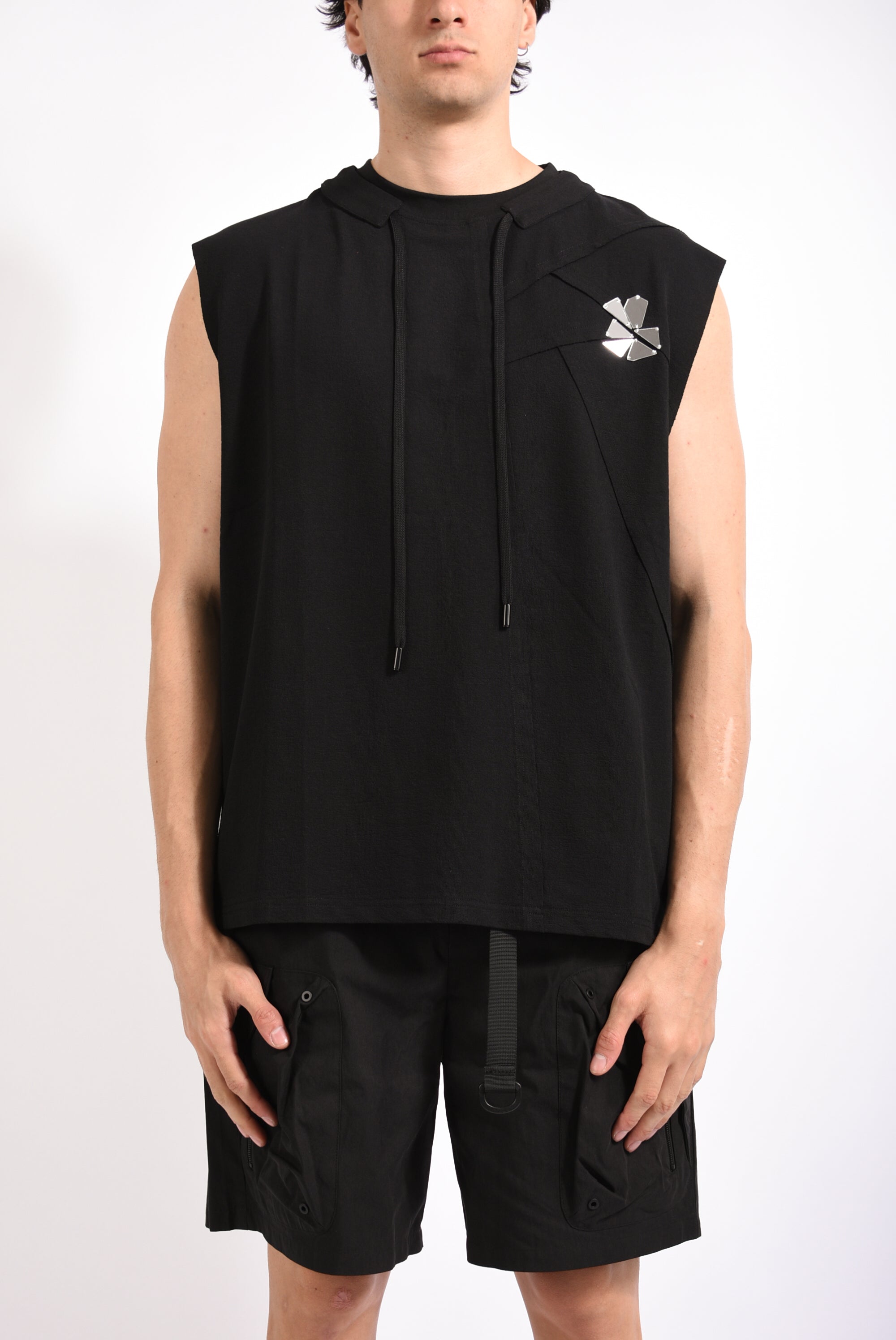 T-shirt smanicata
