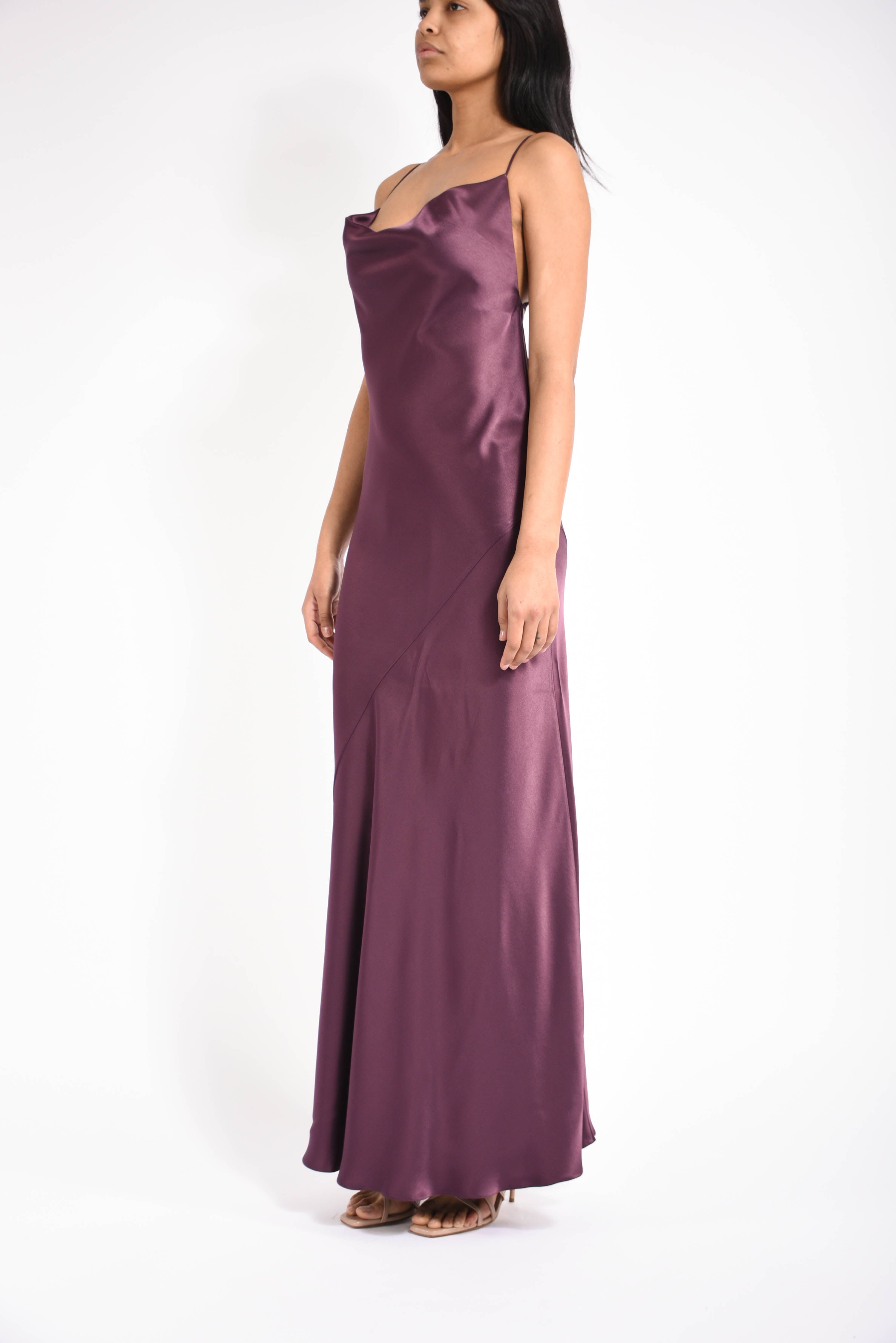 abito lungo in satin farro