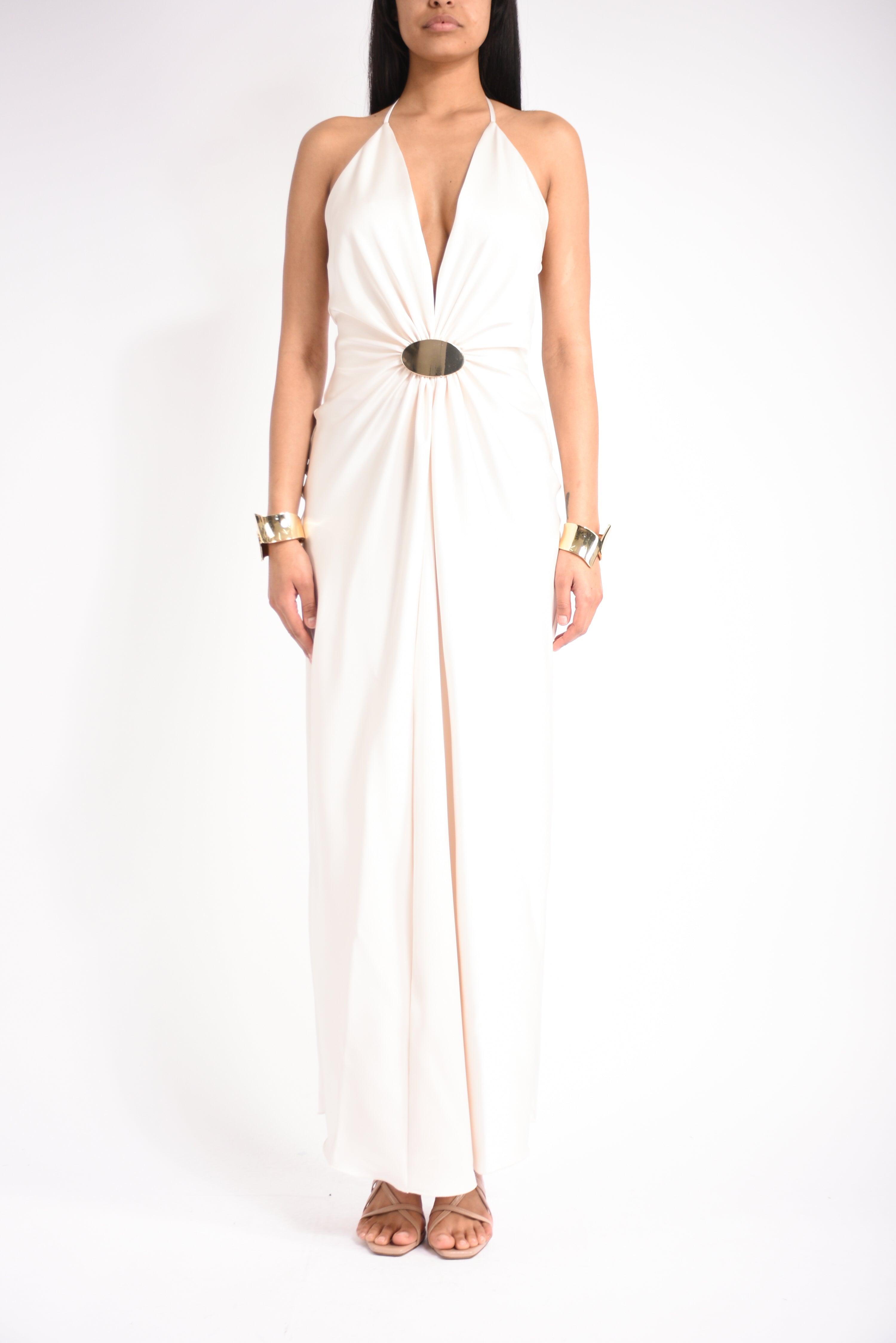 Abito lungo con scollo