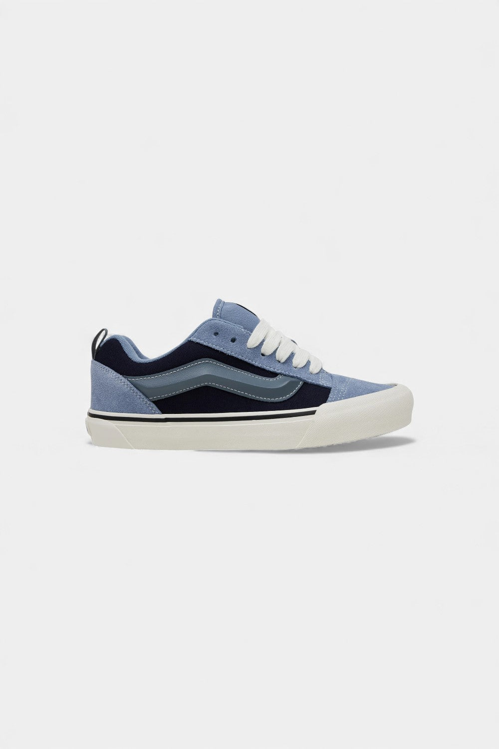 Sneakers KNU SKOOL
